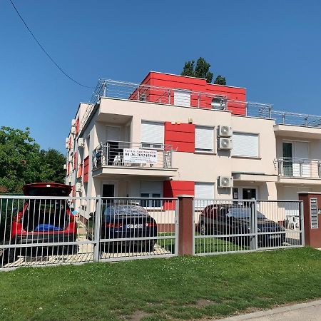 Veritas Apartment Zamardi Exterior photo